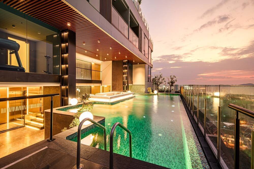 Beverly Mountain Bay, Trademark Collection By Wyndham