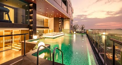 Beverly Mountain Bay, Trademark Collection By Wyndham