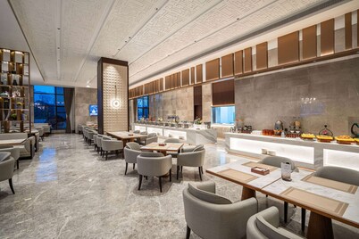 Howard Johnson By Wyndham Jufu Plaza Jinxi