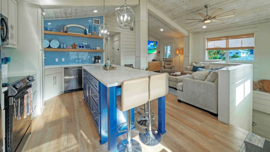 Seaglass Landing Private Pool, Cabana, & Near Port Aransas Beaches