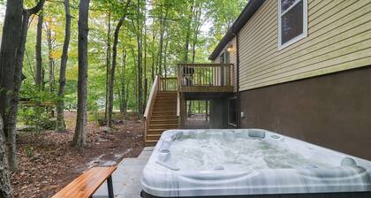 Moshannon Tree-lined Pocono Retreat w/ Hot Tub, Firepit & Pool Table