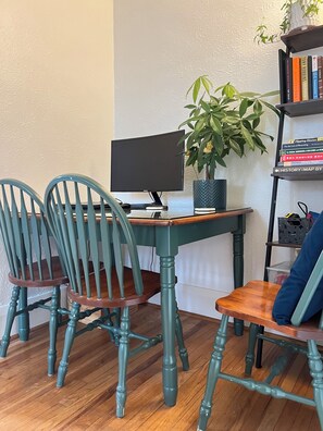 Interior - Private room  (Toronto)