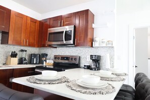 Fridge, microwave, oven, coffee/tea maker