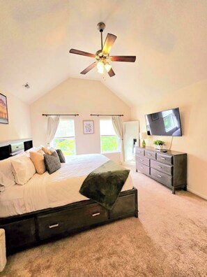 4 bedrooms, desk, iron/ironing board, WiFi - Spacious home in Chesapeake (Chesapeake)