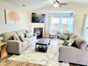 Smart-tv en een open haard