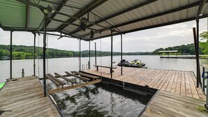 Marina - Hot Tub, Dock & Views: Waterfront Home in Cadiz! (Cadiz)