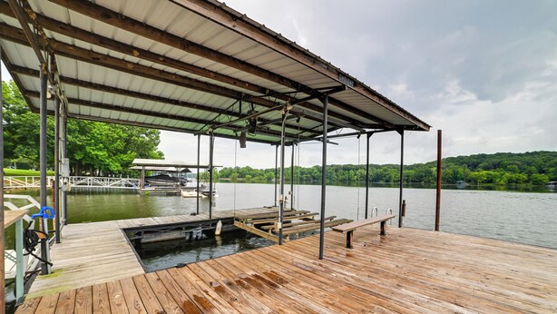 Marina - Hot Tub, Dock & Views: Waterfront Home in Cadiz! (Cadiz)