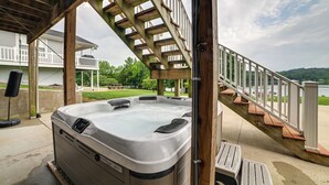 Terrace/patio - Hot Tub, Dock & Views: Waterfront Home in Cadiz! (Cadiz)