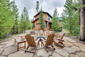 Terrace/patio - Mtn Escape w/ Hot Tub, By Trails in Grand Lake! (Grand Lake)