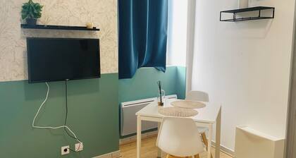T1 bis pour 3 personnes Cuisine SDB privé et séparé