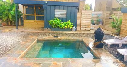 Zen house with fully fenced pool 3 minutes from Argenton-sur-Creuse