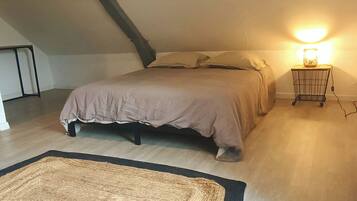 3 chambres, fer et planche Ă repasser, accĂšs Internet, draps fournis