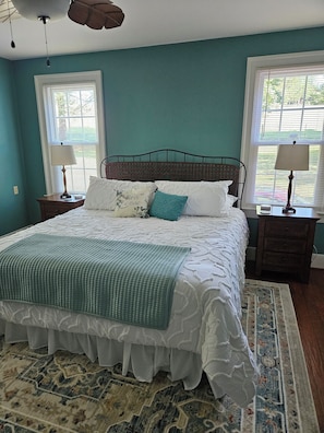 6 bedrooms, iron/ironing board, free WiFi, bed sheets