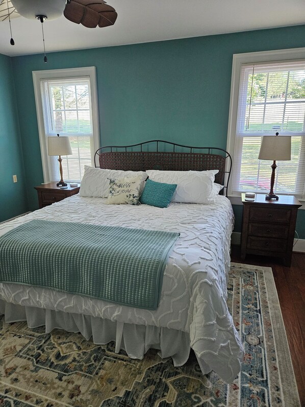 6 bedrooms, iron/ironing board, free WiFi, bed sheets