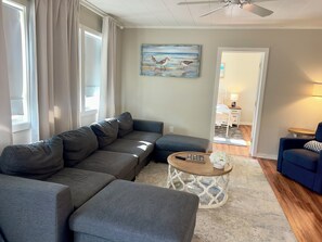 Smart TV - Relax and unwind in our 4 bedroom beach condo. (Old Orchard Beach)