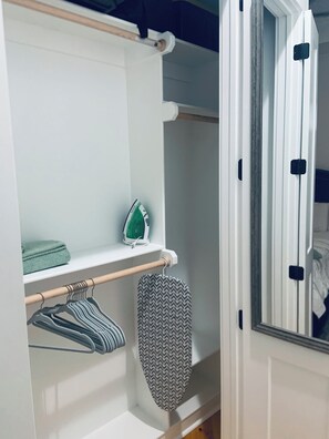 Interior - Room rental with private bathroom (New Orleans)