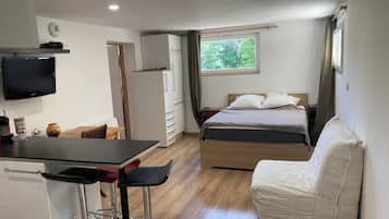 1 chambre, bureau, Wi-Fi gratuit, draps fournis