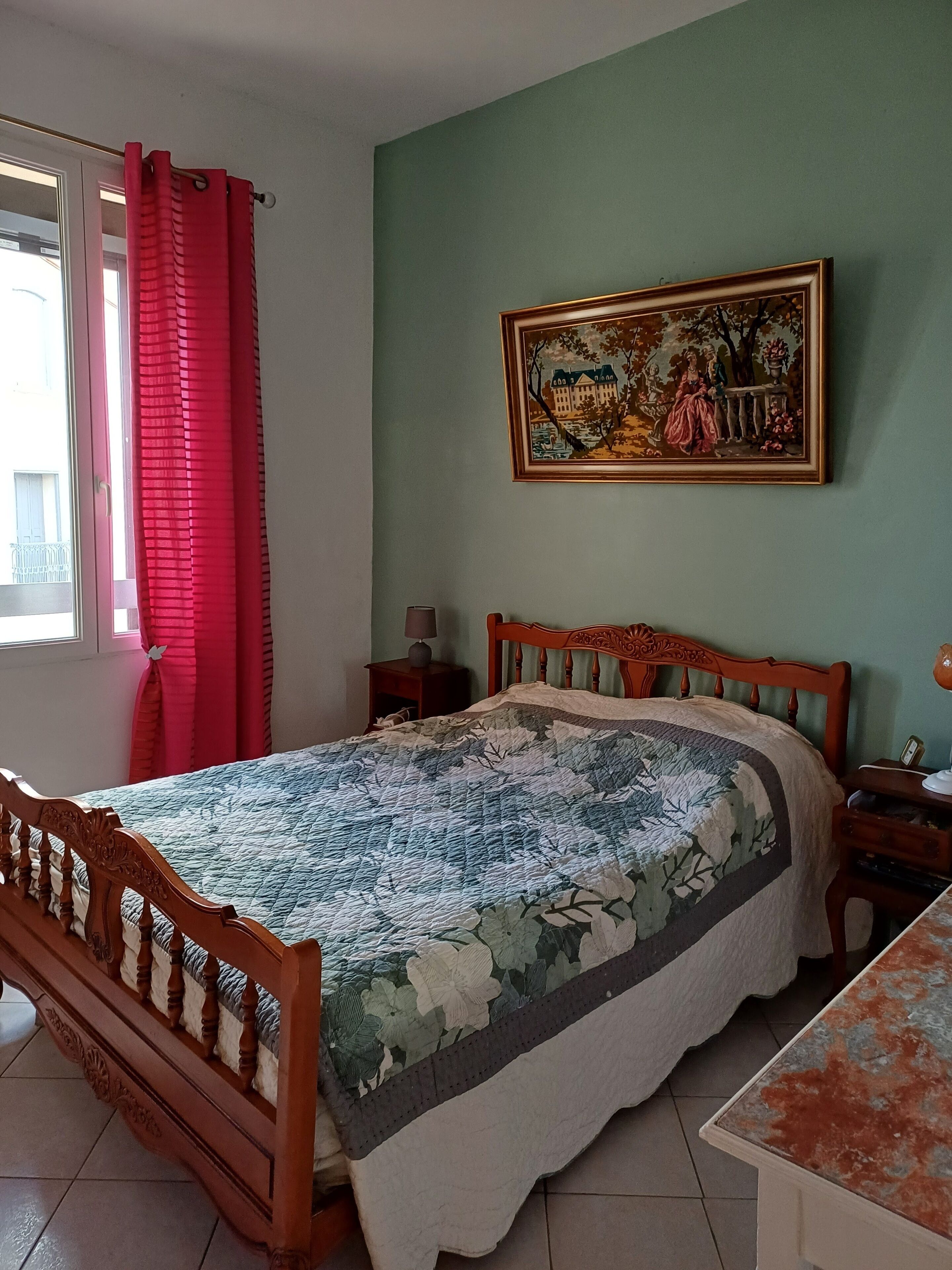 2 soveværelser, skrivebord, strygejern/strygebræt, Wi-Fi