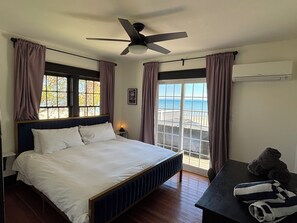 3 bedrooms, desk, iron/ironing board, WiFi - Waverly Place Beach House the Perfect Family Vacation with Private Beach! (Fort Erie)