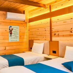 Room - Akbuk Tinyhouse (Ula)