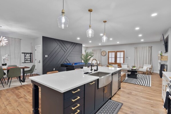 Games room - Modern 3-Br Retreat Downtwn Indy (Indianapolis)