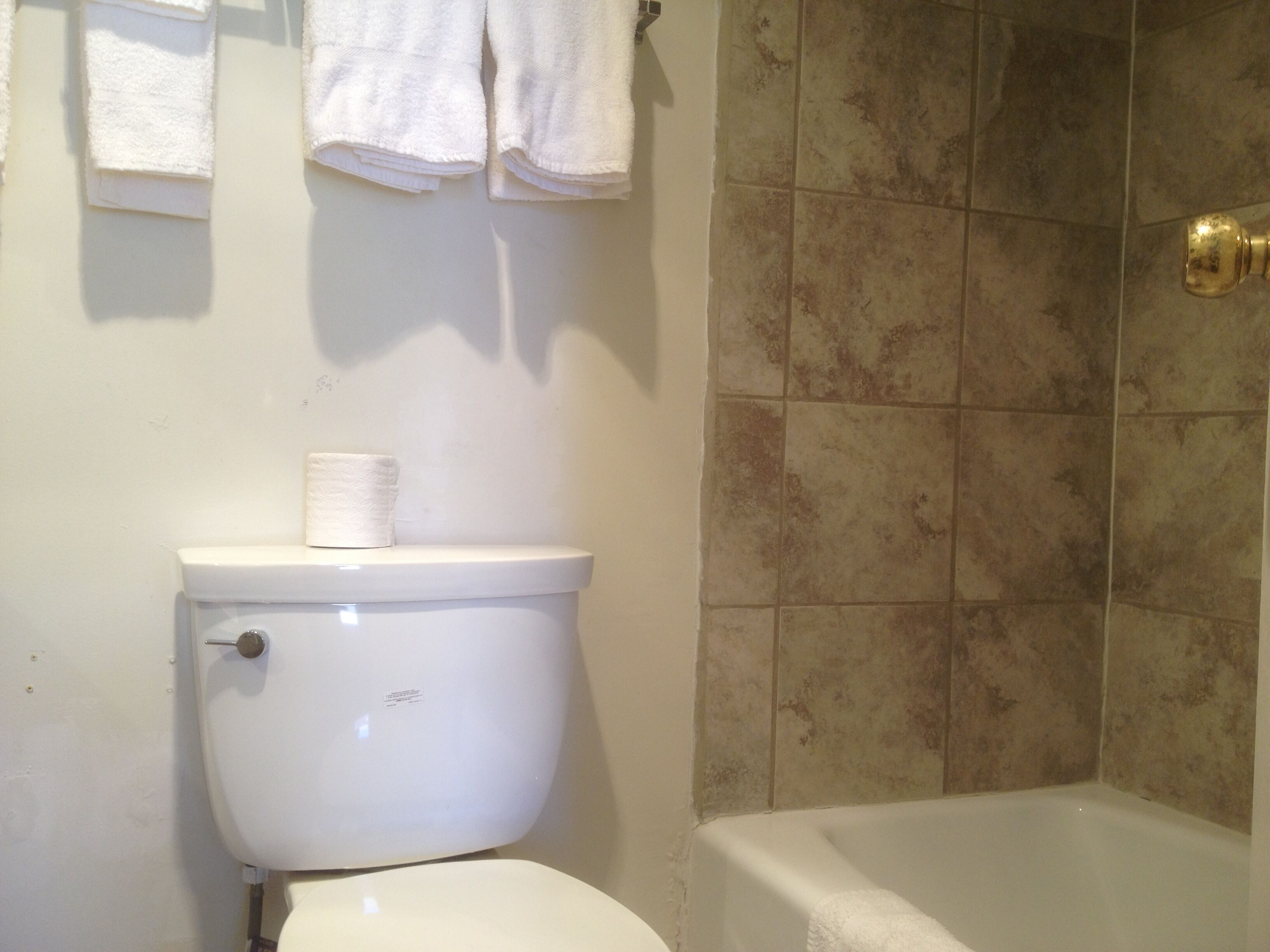 Standard Double Room, Mountain View | Bathroom