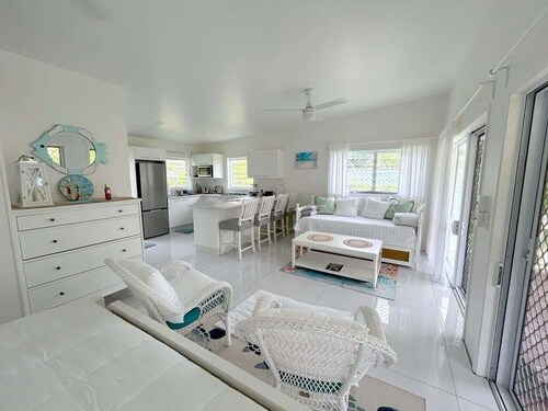 Modern Studio - Perfect blend of comfort and convenience