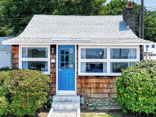 Private Two-Bedroom Cottage