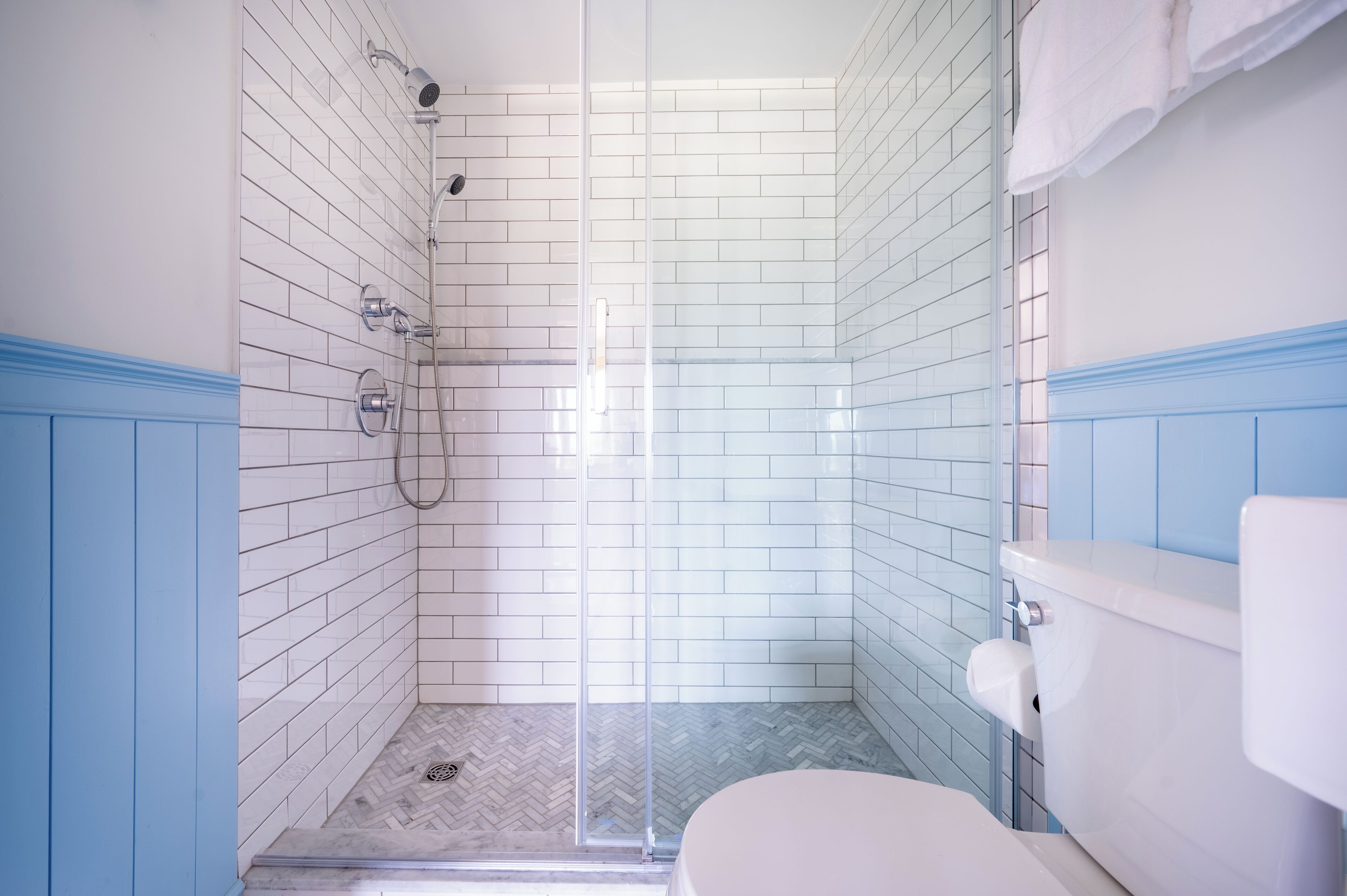 Shower, towels