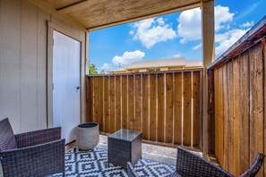 Terrace/patio - Center Of Frisco/walk 2 shops restaurant (Frisco)