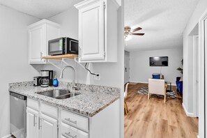 Private kitchen - Center Of Frisco/walk 2 shops restaurant (Frisco)