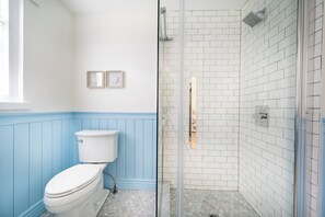 Towels - Private One-Bedroom Cottage (Waterford)