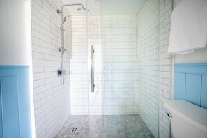 シャワー、タオル