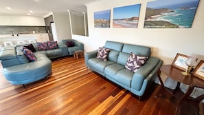 Smart TV - Jaspa - River Views. (South West Rocks)