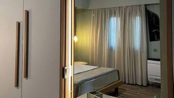 1 bedroom, iron/ironing board, WiFi