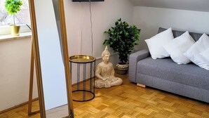 Comfort Condo | Ruang tamu | TV skrin rata 