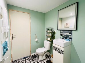 Hair dryer, towels, soap, toilet paper