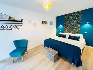 1 bedroom, iron/ironing board, WiFi, bed sheets - Caps studio Beach Calais wifi private parking 2 people (Calais)