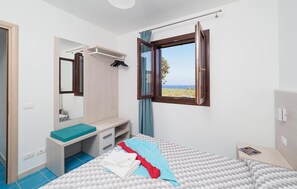 2 bedrooms, iron/ironing board, free WiFi - 2 bedroom lovely home in Marina di Modica (Marina di Modica)