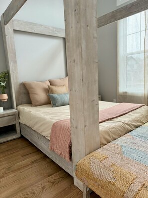 5 bedrooms, iron/ironing board, travel crib, free WiFi