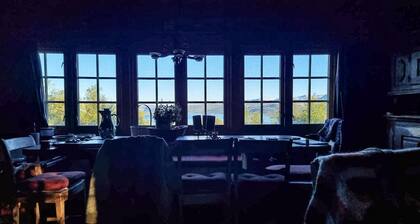 Lovely home in Ustaoset with WiFi