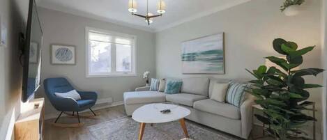 Télévision, cheminée