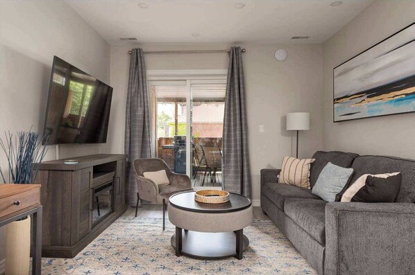 TV, fireplace, offices