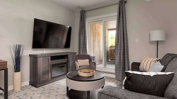 TV, fireplace, offices