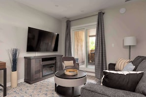 TV, fireplace, offices