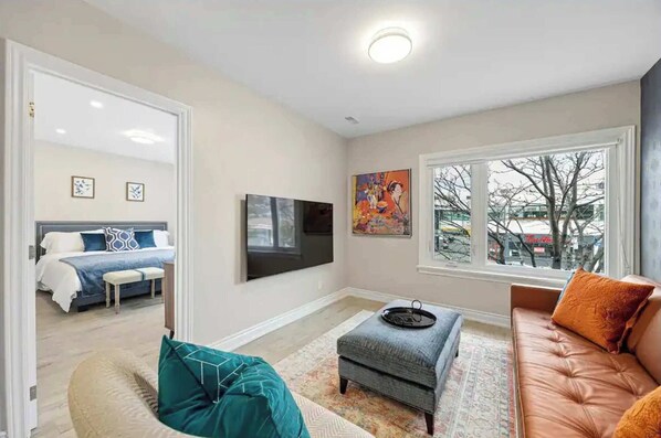 2 bedrooms, WiFi, bed sheets