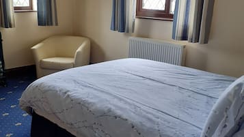 4 chambres, fer et planche Ă  repasser, lit parapluie, Wi-Fi gratuit