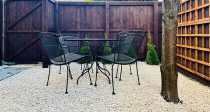 Stylish one bedroom garden suite