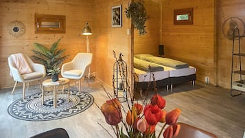 4 camere, culla da viaggio, Wi-Fi gratuito, lenzuola