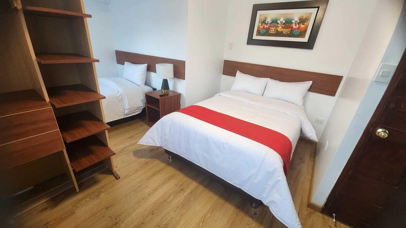 مكتب ومساحة عمل للكمبيوتر المحمول وواي فاي مجانًا